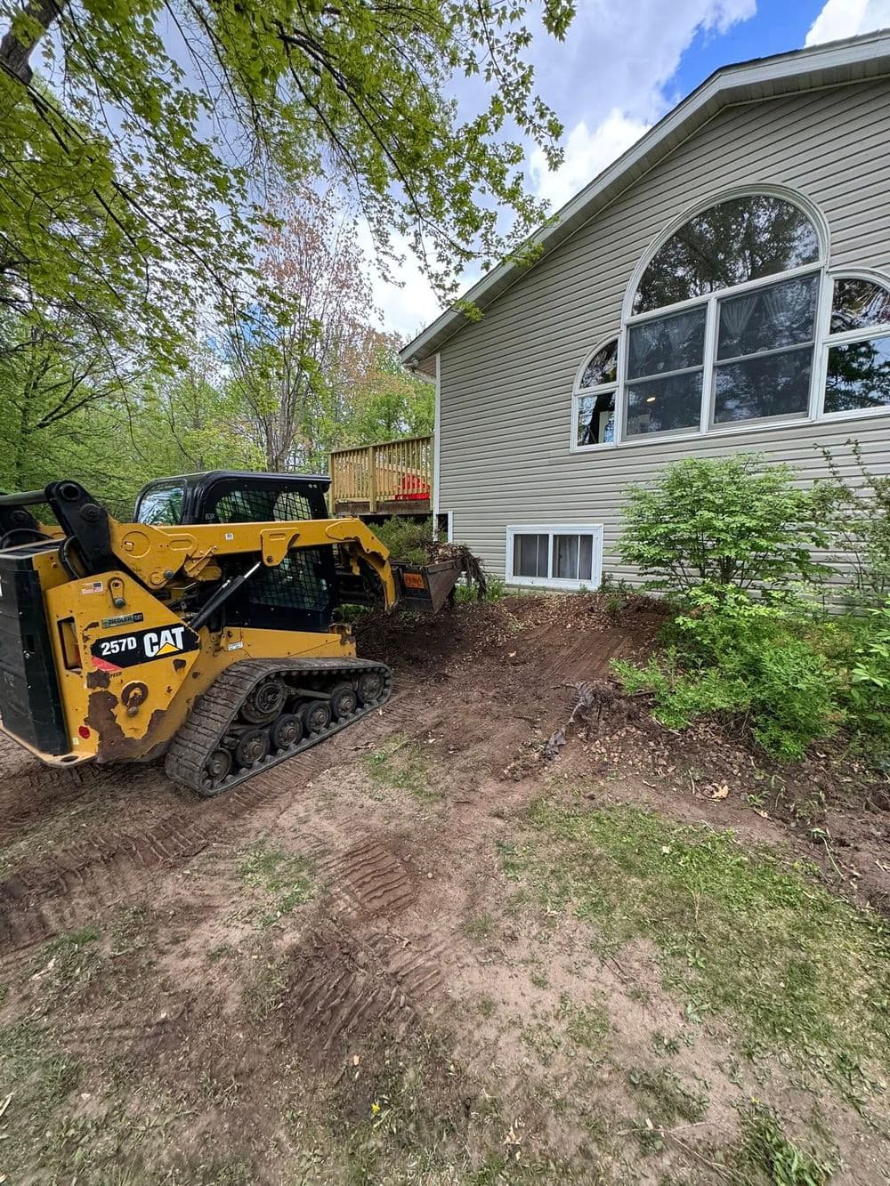 Gallery photos for Transforming Outdoor Spaces in Roseville MN with Mulch and Boulder Edging: Image #5