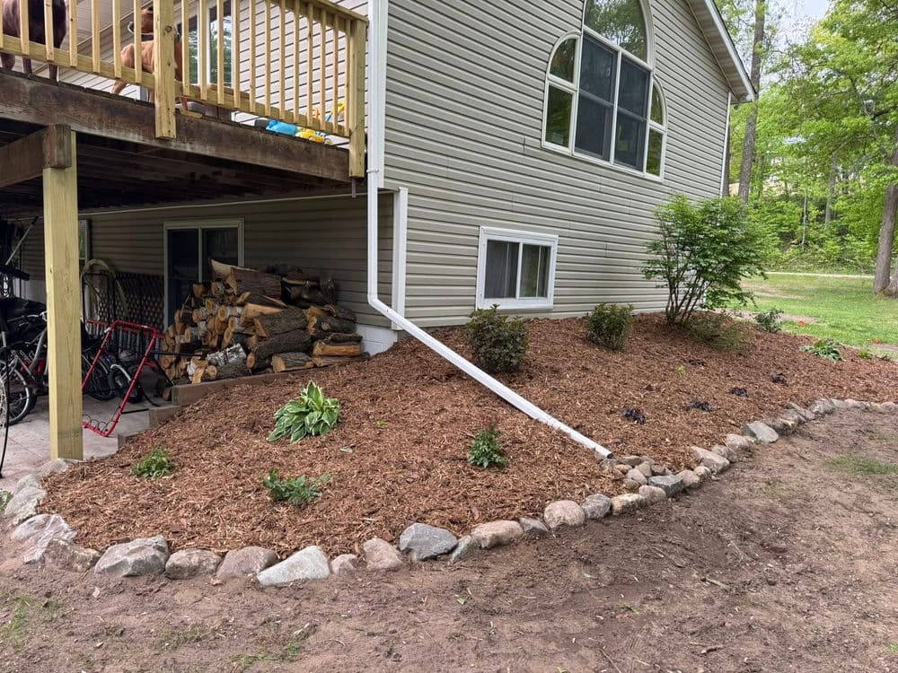 Gallery photos for Transforming Outdoor Spaces in Roseville MN with Mulch and Boulder Edging: Image #3