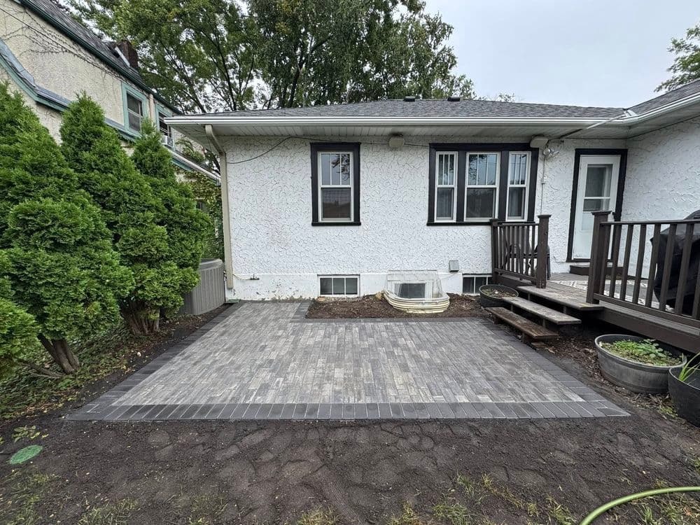 Gallery photos for Flawless Paver Installation with Precision: Image #1